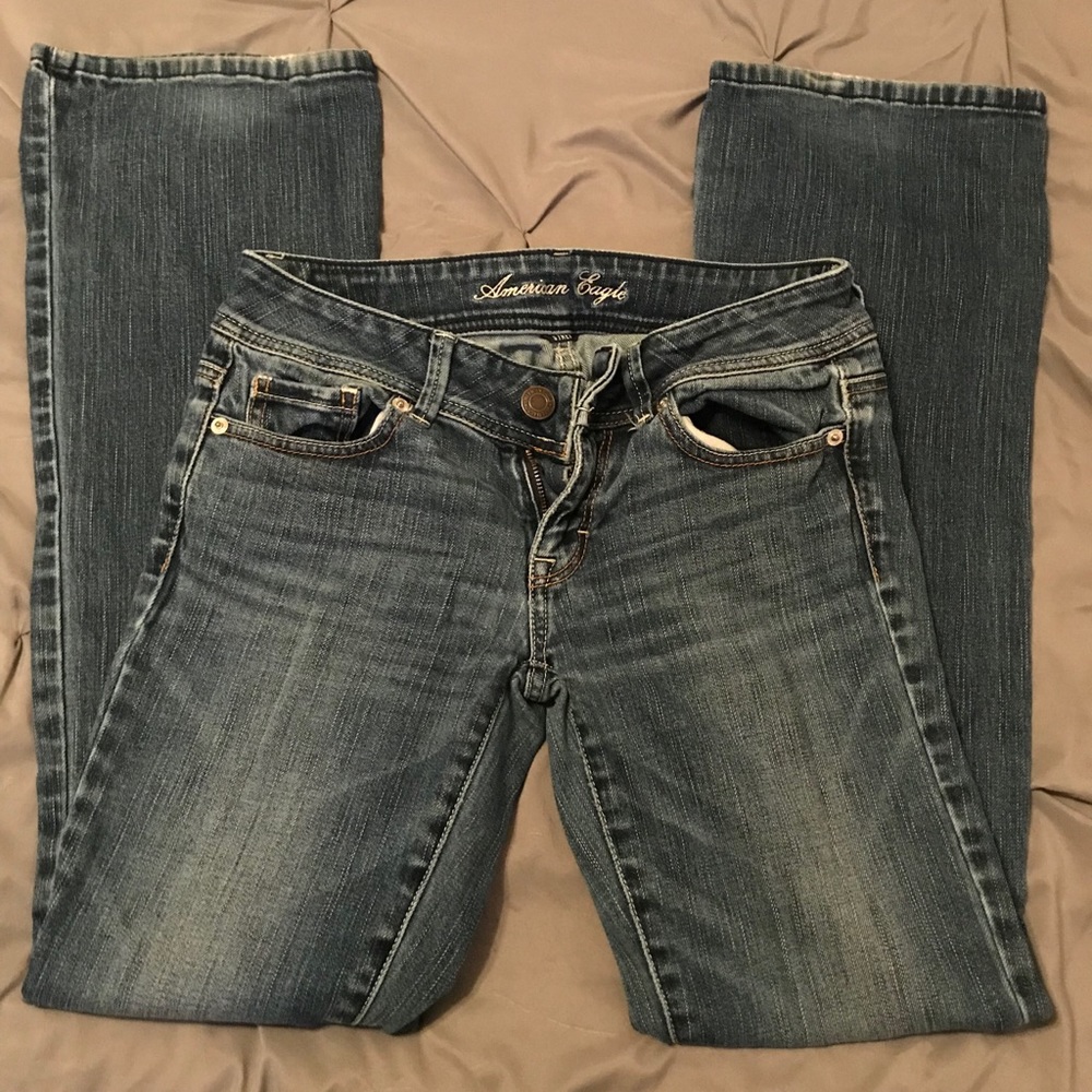 American eagle true boot size 2 jeans